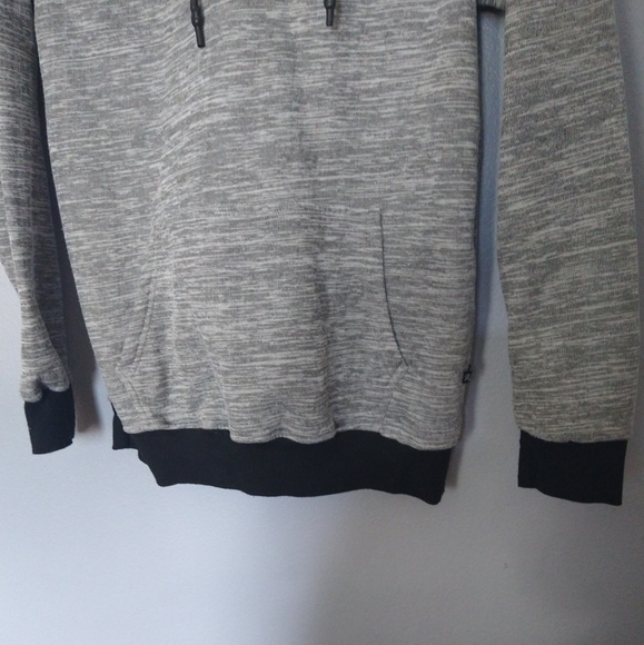 Men's heather grey hoodie with black trim by Huntington BC, size M. - Picture 3 of 6